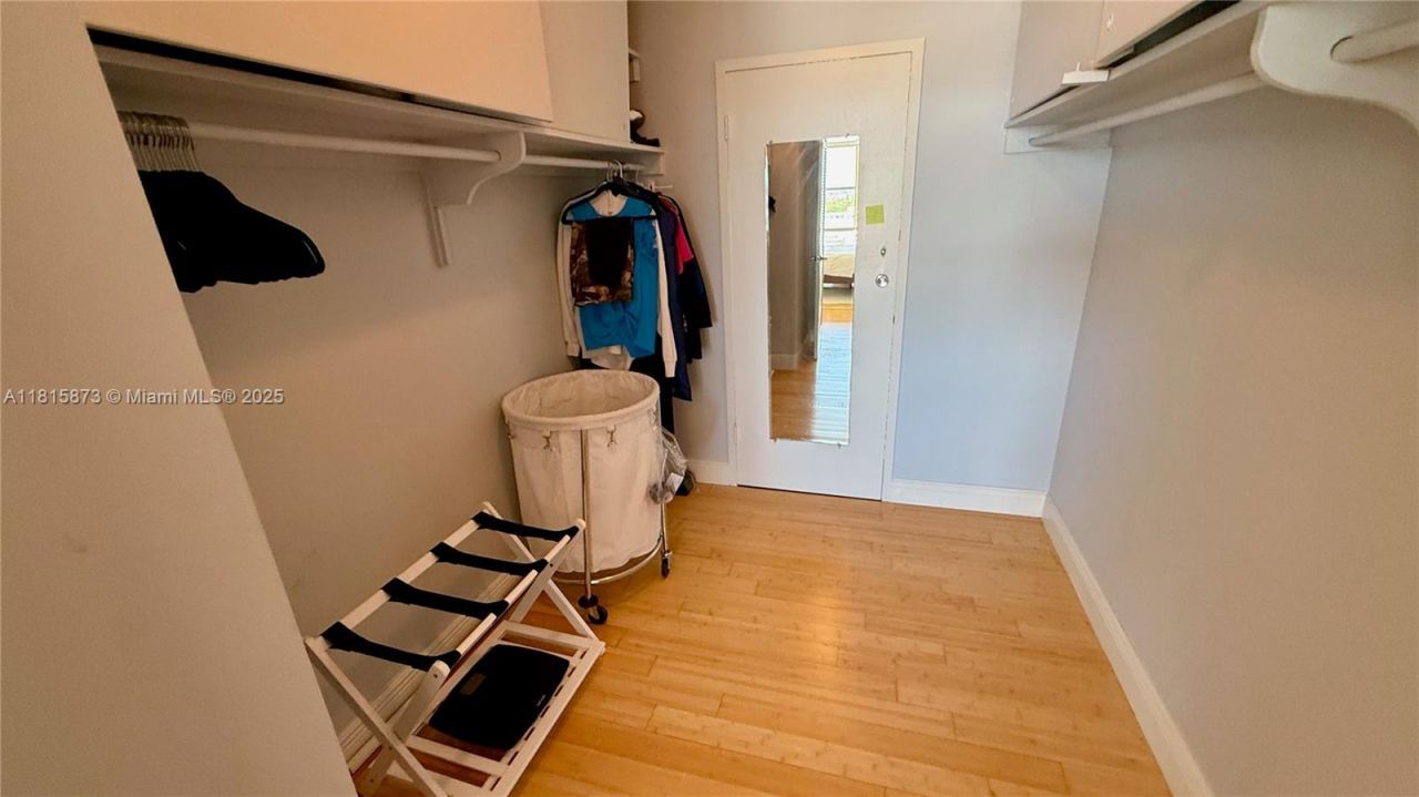 900 Bay Dr, Unit 727-725, Miami Beach, FL 33141 Photo