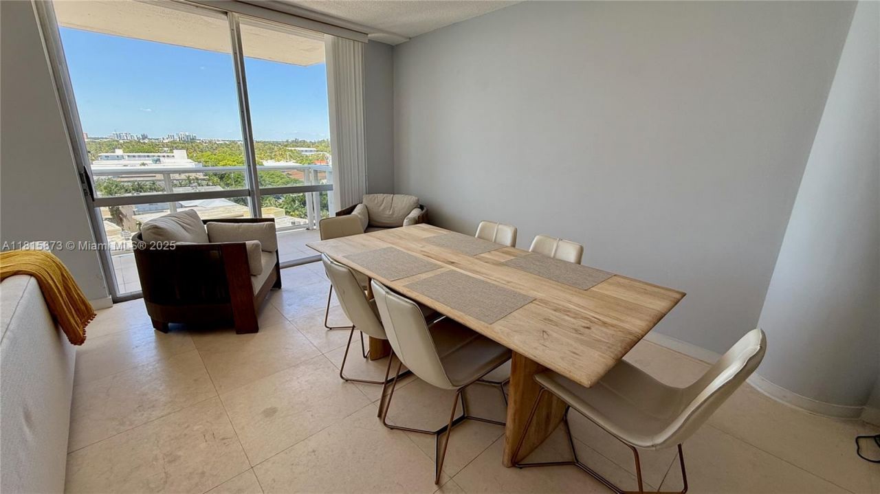 900 Bay Dr, Unit 727-725, Miami Beach, FL 33141 Photo