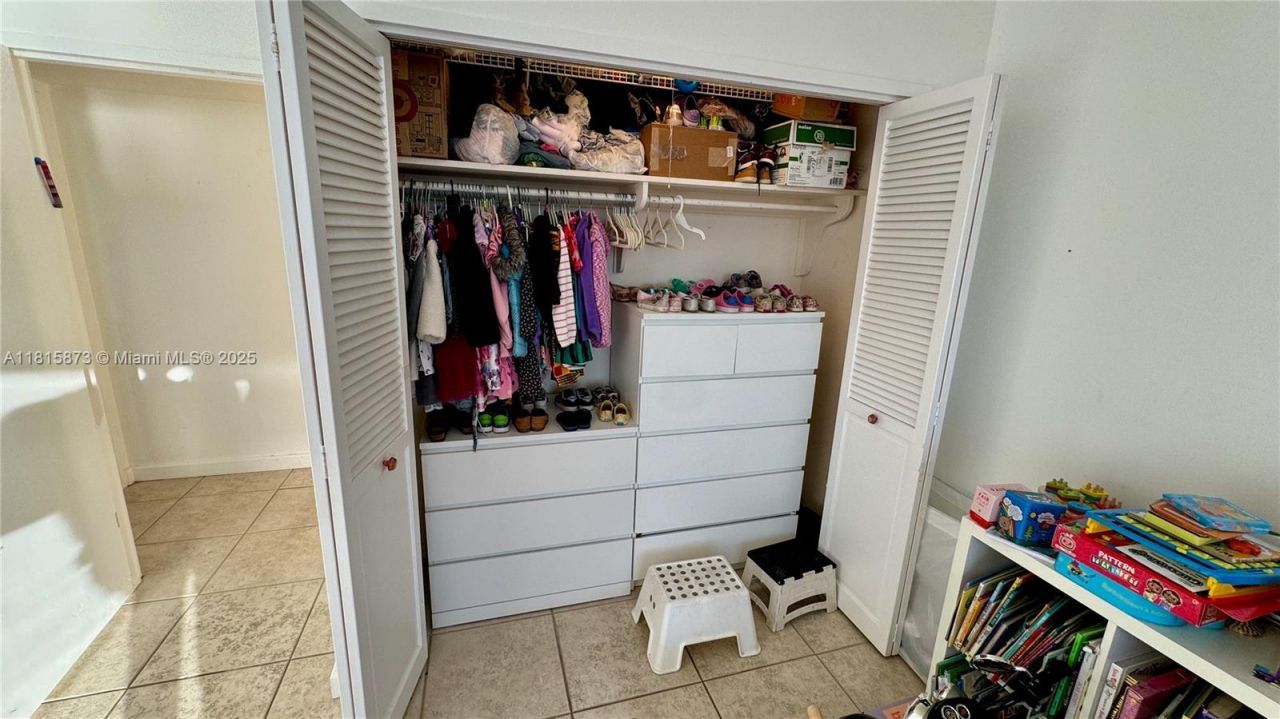 900 Bay Dr, Unit 727-725, Miami Beach, FL 33141 Photo