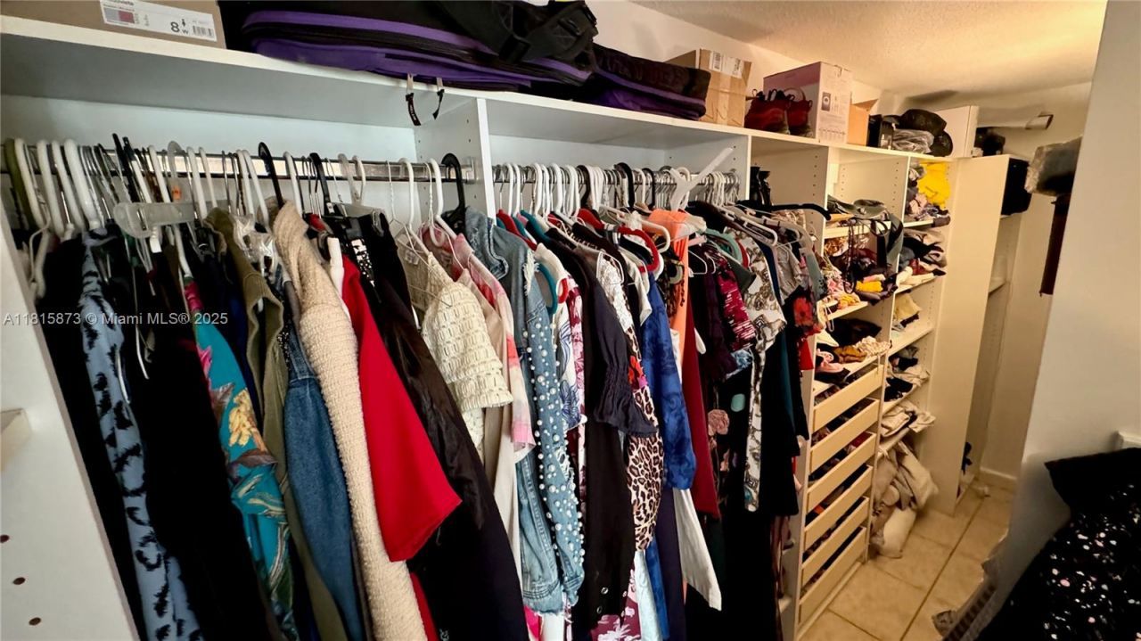 900 Bay Dr, Unit 727-725, Miami Beach, FL 33141 Photo