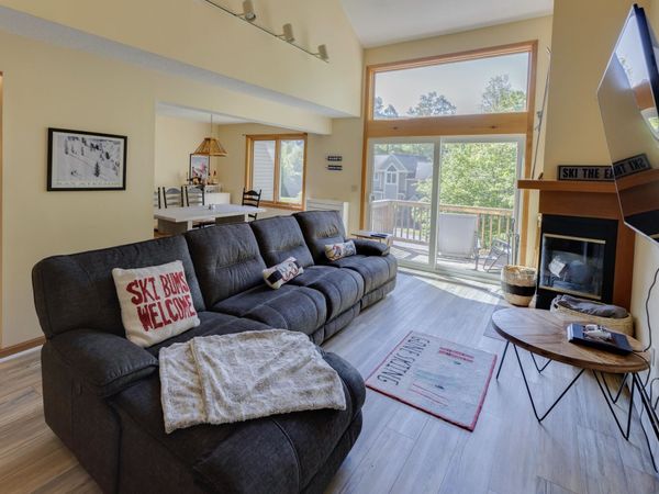 37 Pinehill Lane, Unit 2, Lincoln, NH 03251