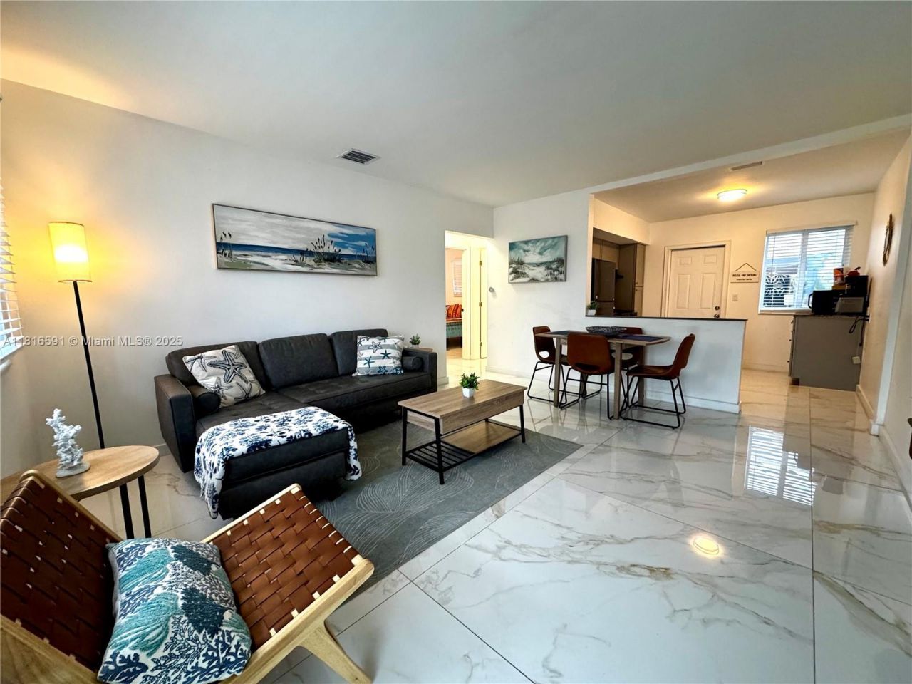 1012 SW 3rd Ave, Hallandale Beach, FL 33009 Photo