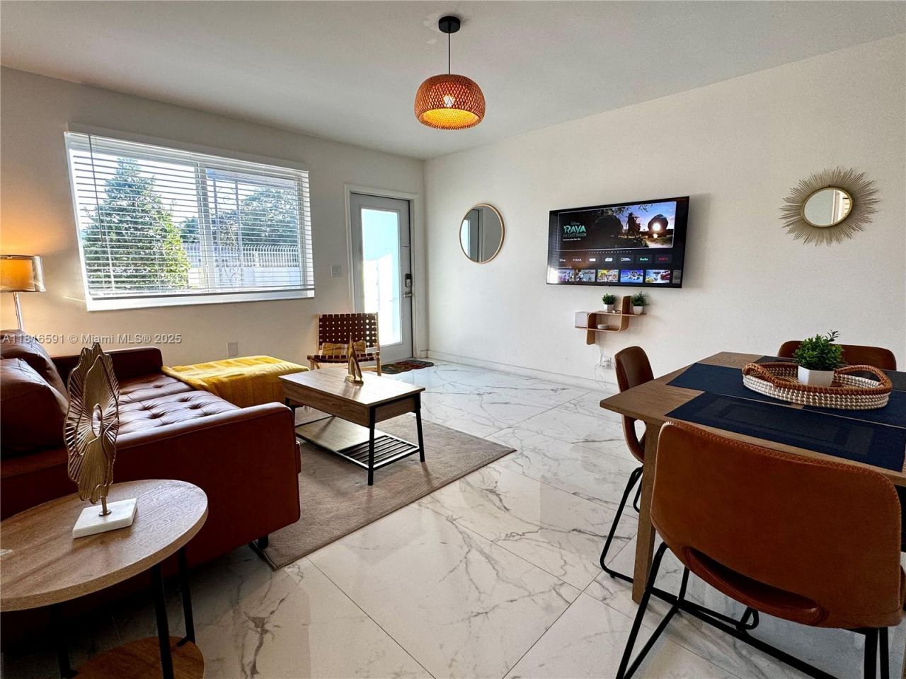 1012 SW 3rd Ave, Hallandale Beach, FL 33009 Photo