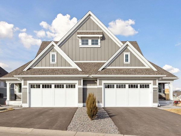 89 Spring Farm Road, North Oaks, MN 55127