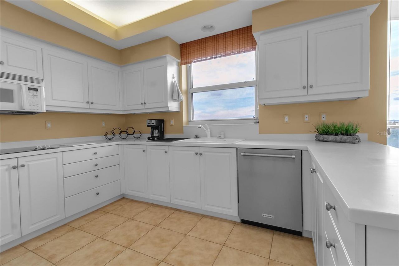 3010 Grand Bay Boulevard, Unit 472, Longboat Key, FL 34228 Photo