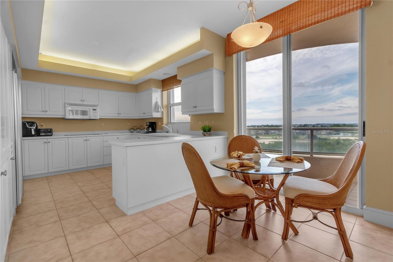 3010 Grand Bay Boulevard, Unit 472, Longboat Key, FL 34228 Photo