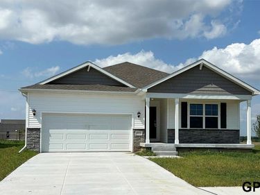 8520 S 179th Street, Omaha, NE 68137