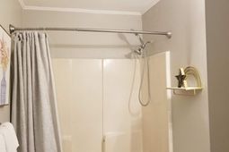 40 Bee Street photo 4