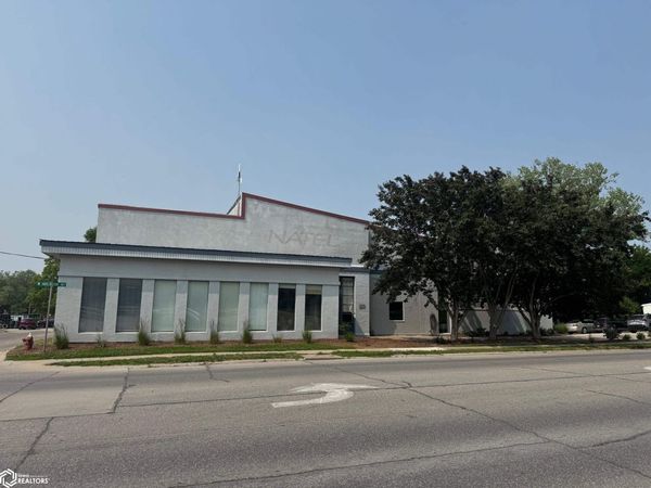 907 W Burlington Avenue, Fairfield, IA 52556