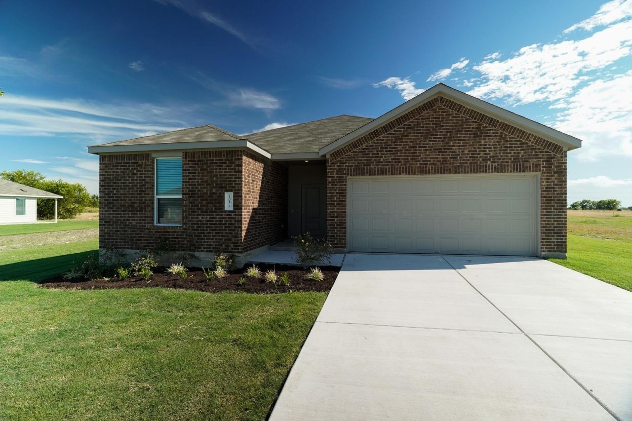 1054. Y.o. Ranch Loop, Salado, TX 76571 Main Photo