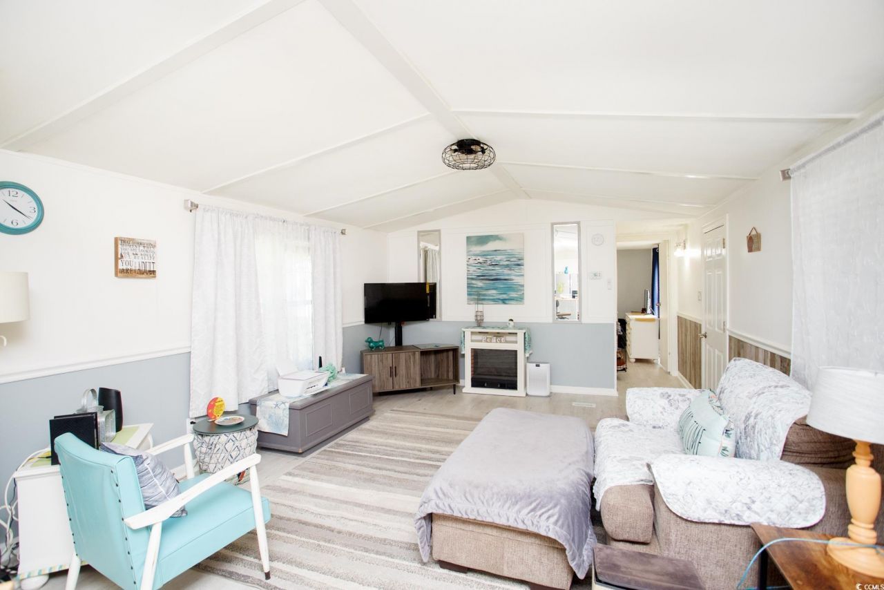 167 Crooked Island Circle Photo 11