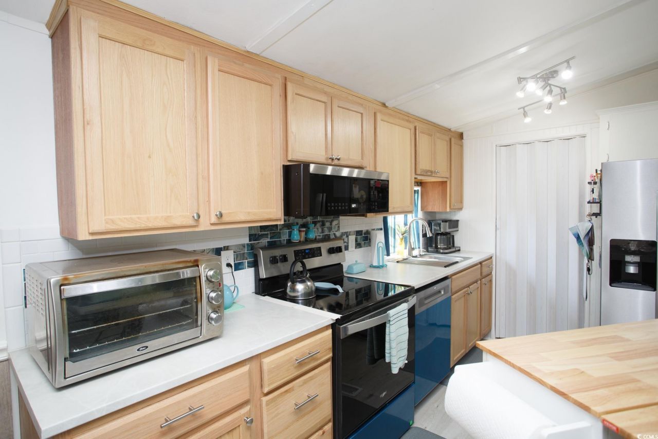 167 Crooked Island Circle Photo 15