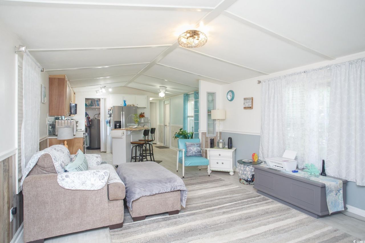 167 Crooked Island Circle Photo 8