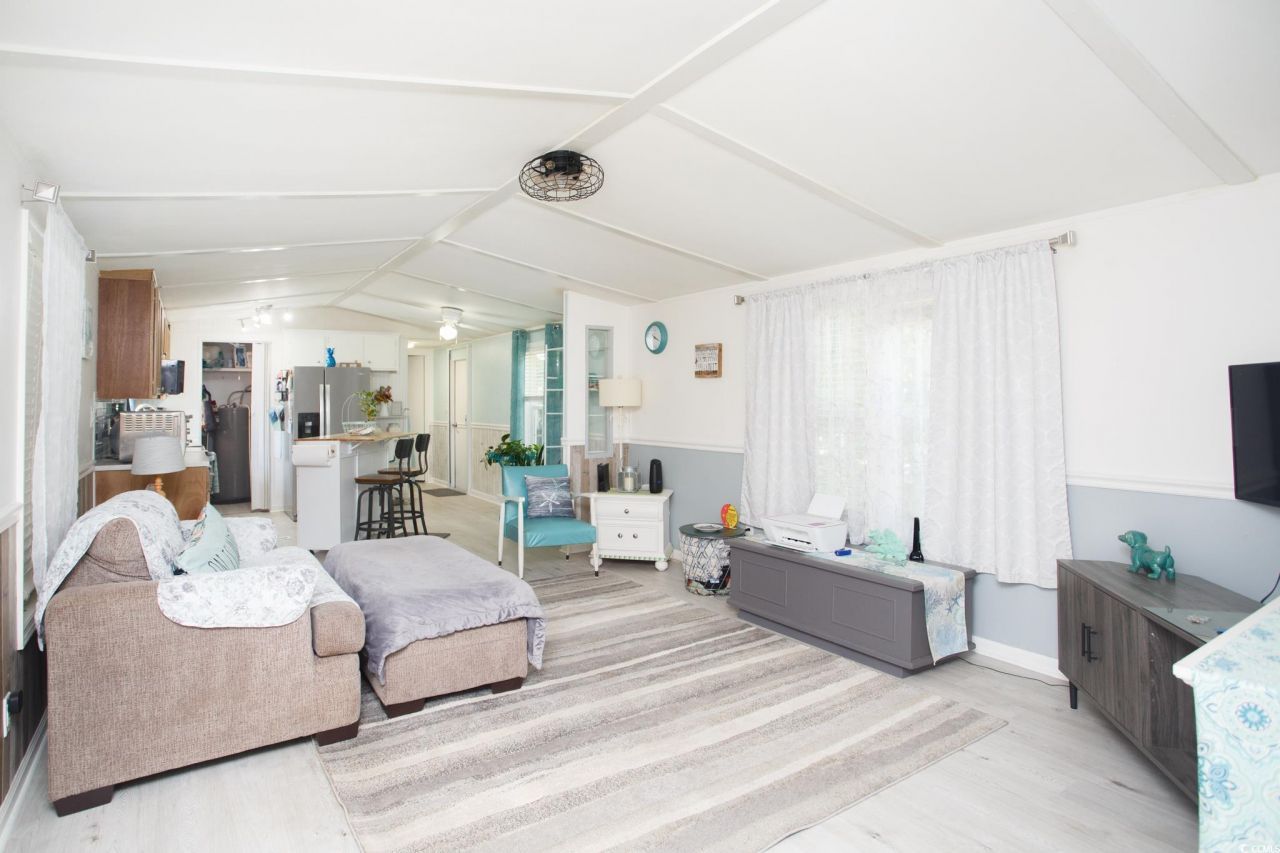 167 Crooked Island Circle Photo 9