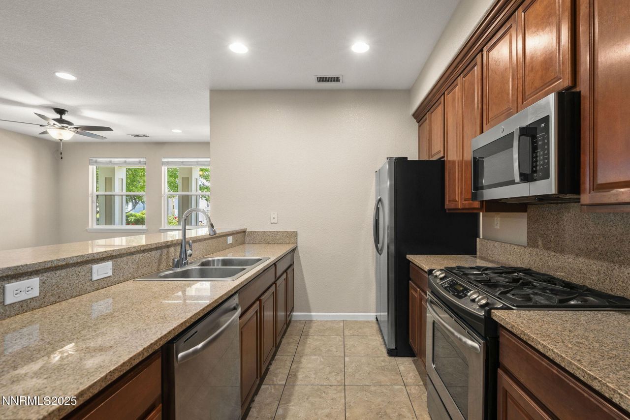 265 Lafayette Lane, Reno, NV 89509 Photo