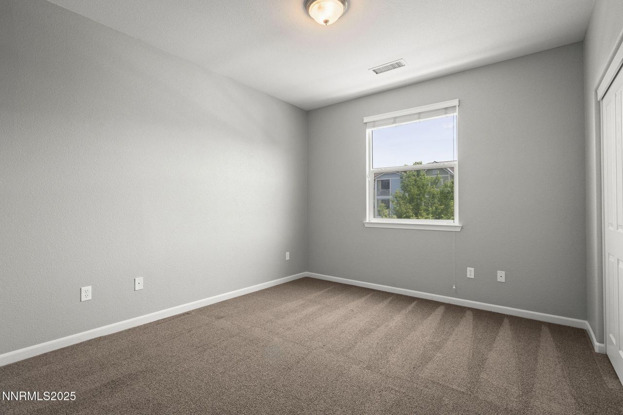 265 Lafayette Lane, Reno, NV 89509 Photo