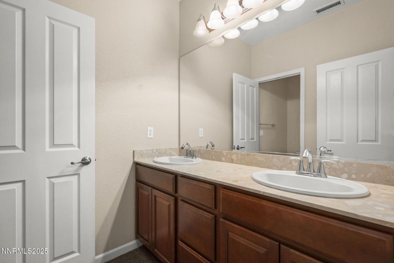 265 Lafayette Lane, Reno, NV 89509 Photo