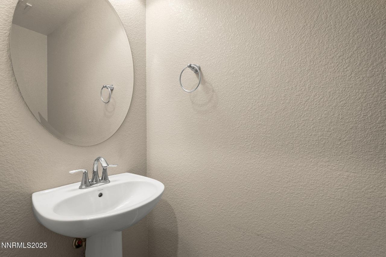 265 Lafayette Lane, Reno, NV 89509 Photo