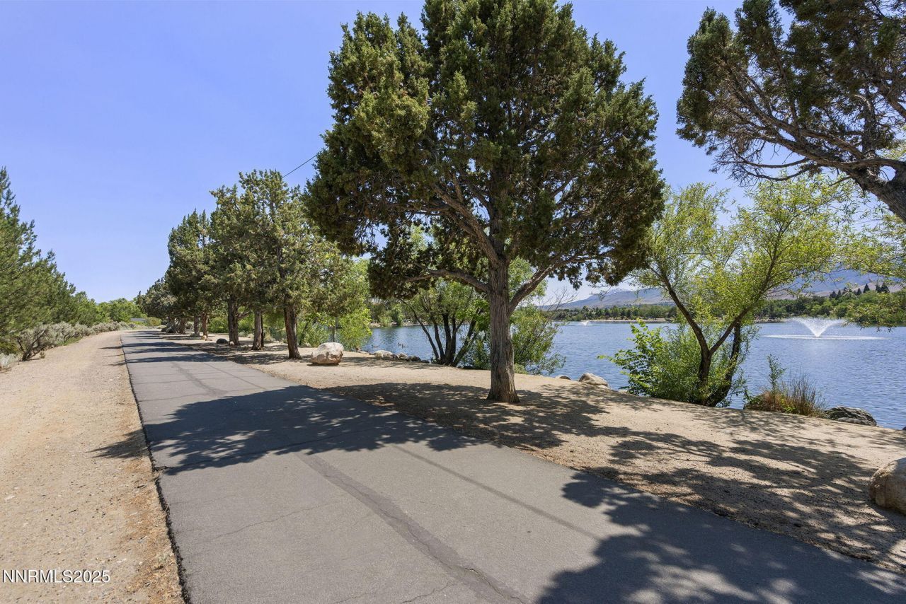 265 Lafayette Lane, Reno, NV 89509 Photo