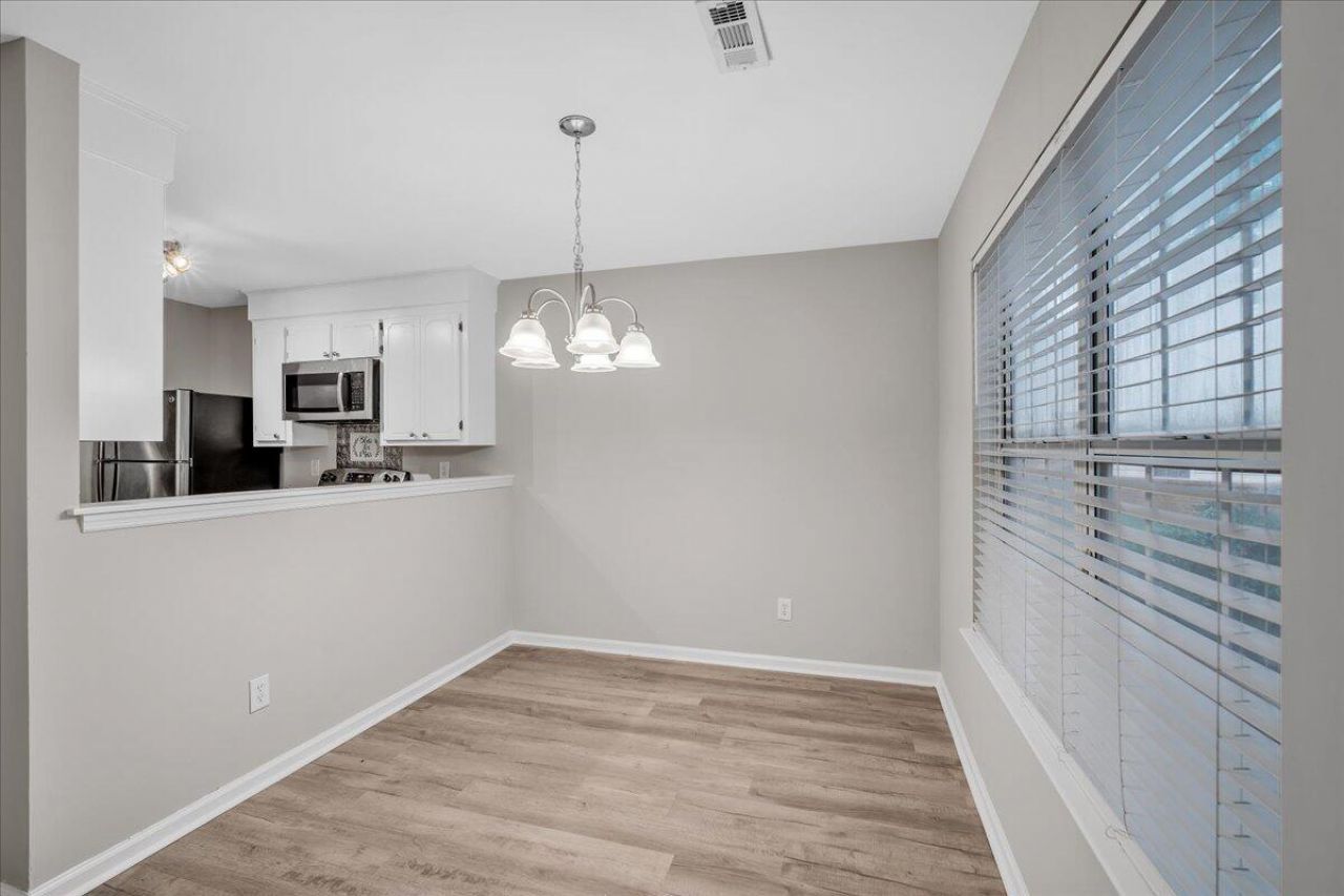 4054 Cedars Parkway Photo 4