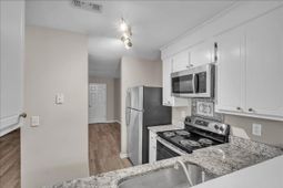 4054 Cedars Parkway photo 4