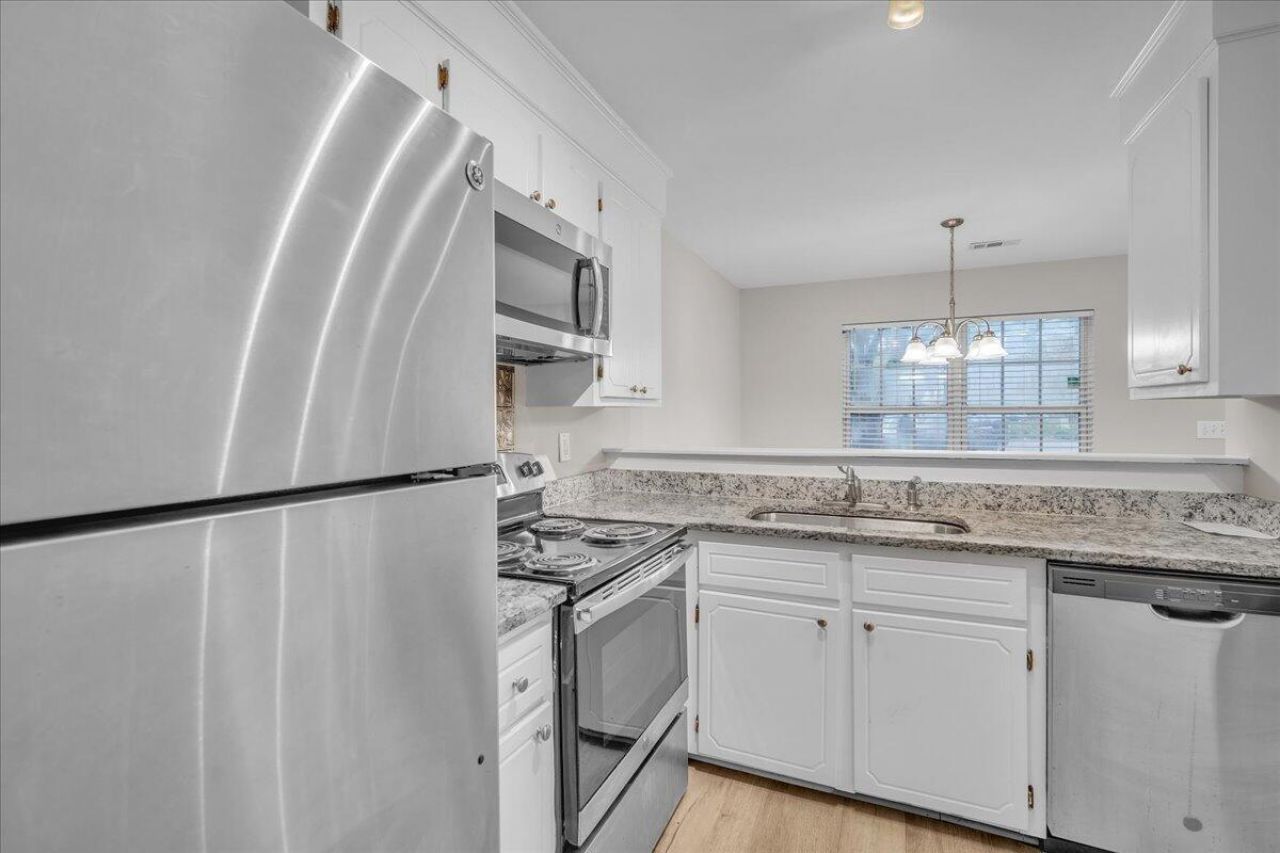 4054 Cedars Parkway Photo 7