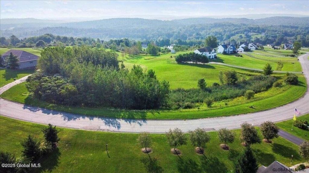 18 Edinburgh Drive, East Schodack, NY 12063 Main Photo