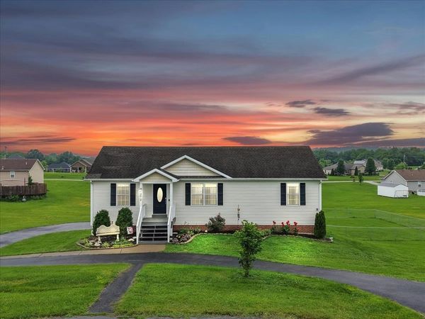 3018 Lasso Court, Bowling Green, KY 42101