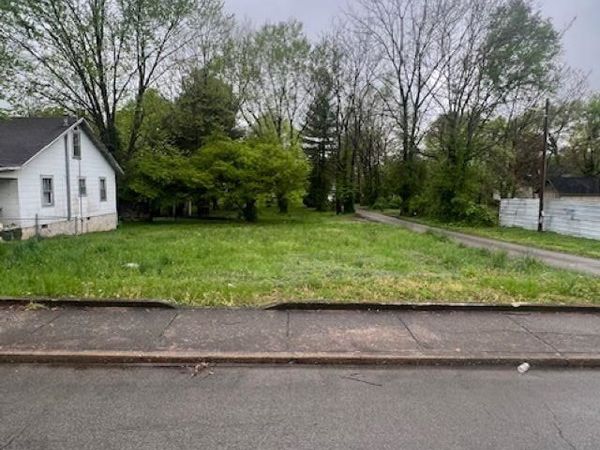 1171 Vine Street, Bowling Green, KY 42103