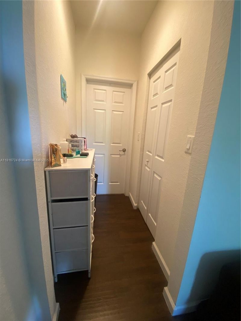 11603 NW 89th St, Unit 214, Doral, FL 33178 Photo