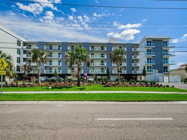 415 ISLAND WAY, Unit 511, CLEARWATER BEACH, FL 33767