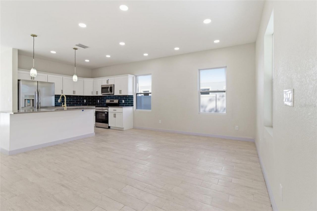 4759 11th Avenue S, Saint Petersburg, FL 33711 Photo