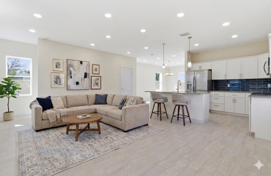 4759 11th Avenue S, Saint Petersburg, FL 33711 Photo