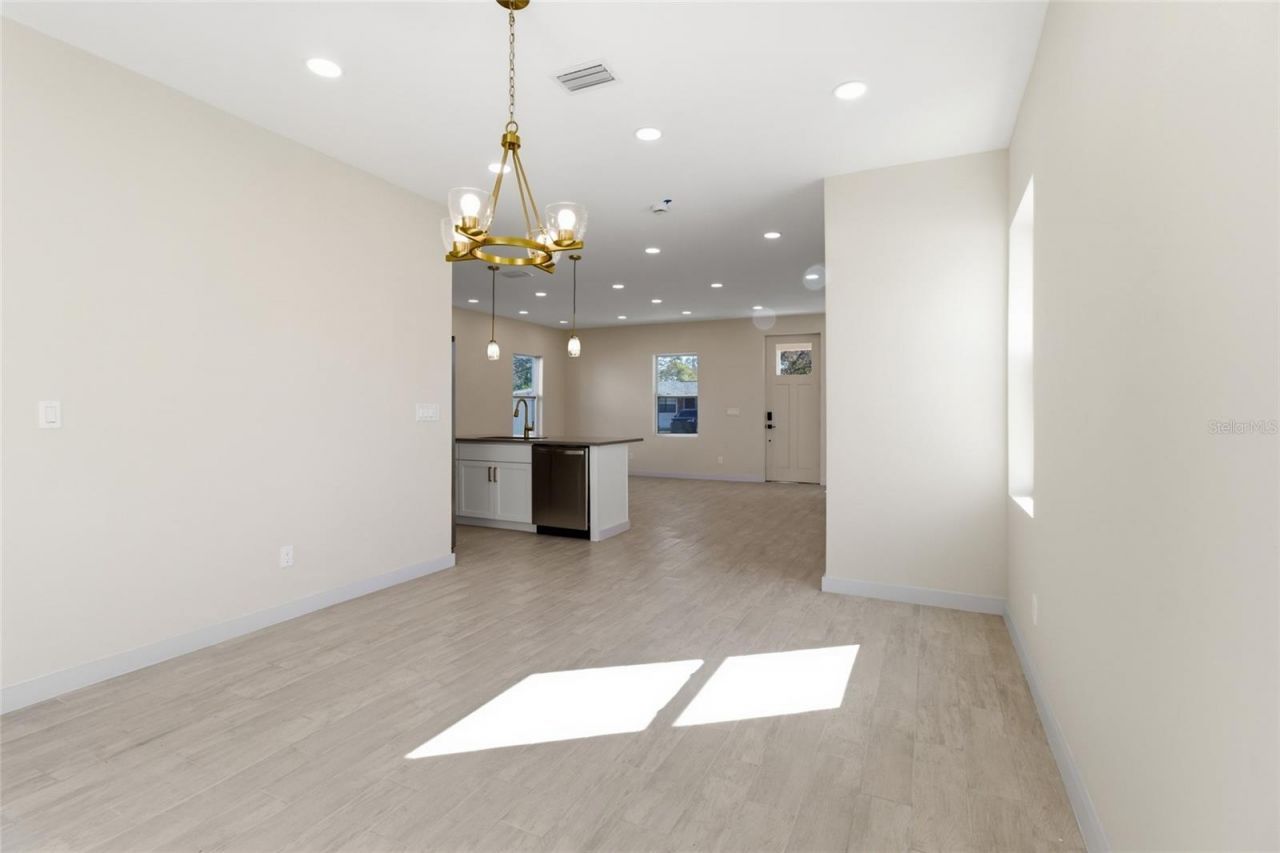 4759 11th Avenue S, Saint Petersburg, FL 33711 Photo