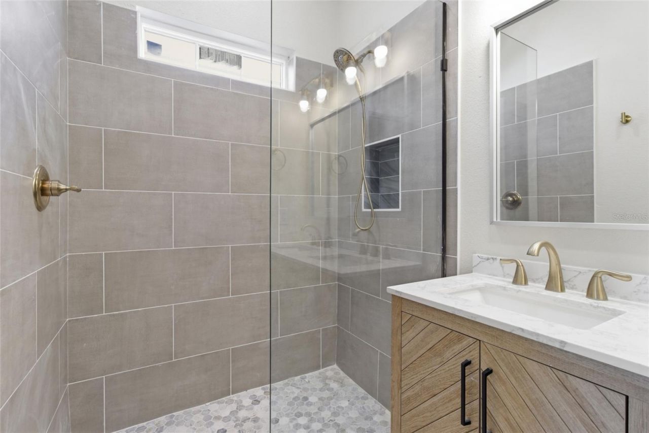 4759 11th Avenue S, Saint Petersburg, FL 33711 Photo