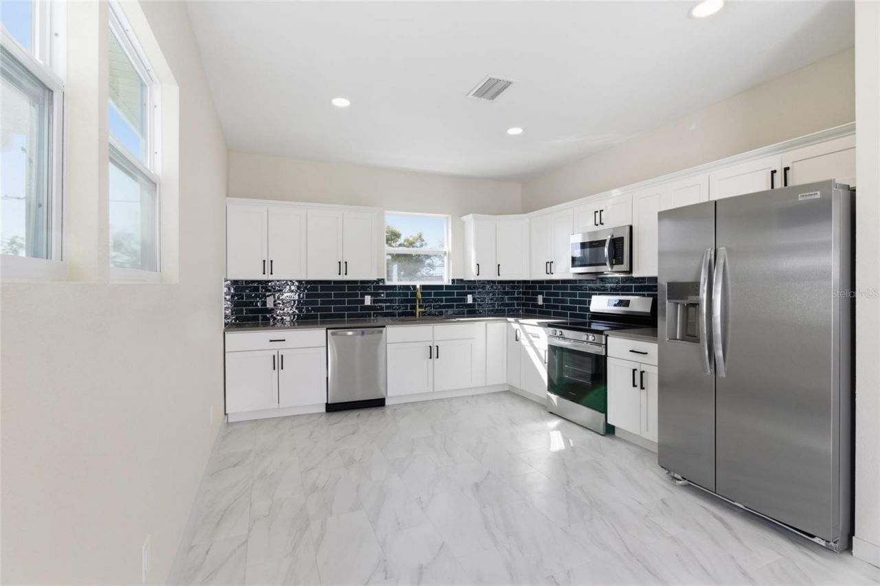 4759 11th Avenue S, Saint Petersburg, FL 33711 Photo