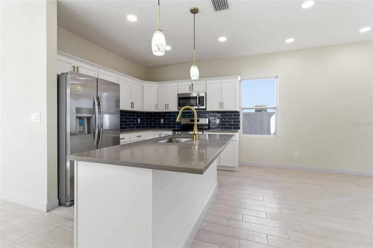 4759 11th Avenue S, Saint Petersburg, FL 33711 Photo