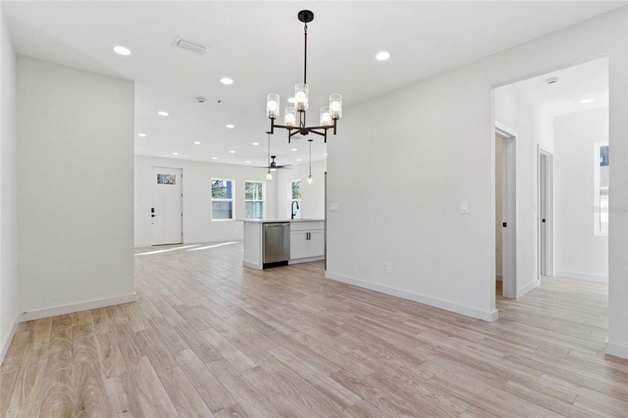 4755 11th Avenue S, Saint Petersburg, FL 33711 Photo