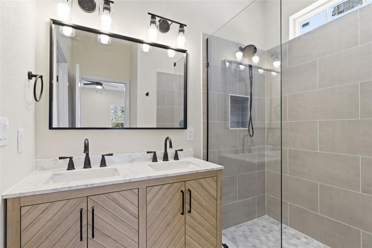 4755 11th Avenue S, Saint Petersburg, FL 33711 Photo