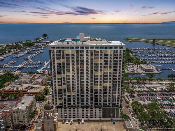 1 BEACH DRIVE SE, Unit 2011, ST PETERSBURG, FL 33701