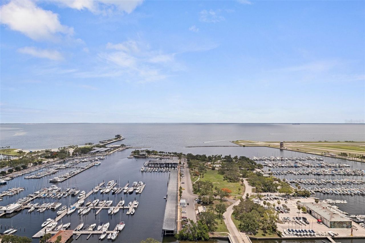 1 Beach Drive Se, Unit 2011, Saint Petersburg, FL 33701 Photo