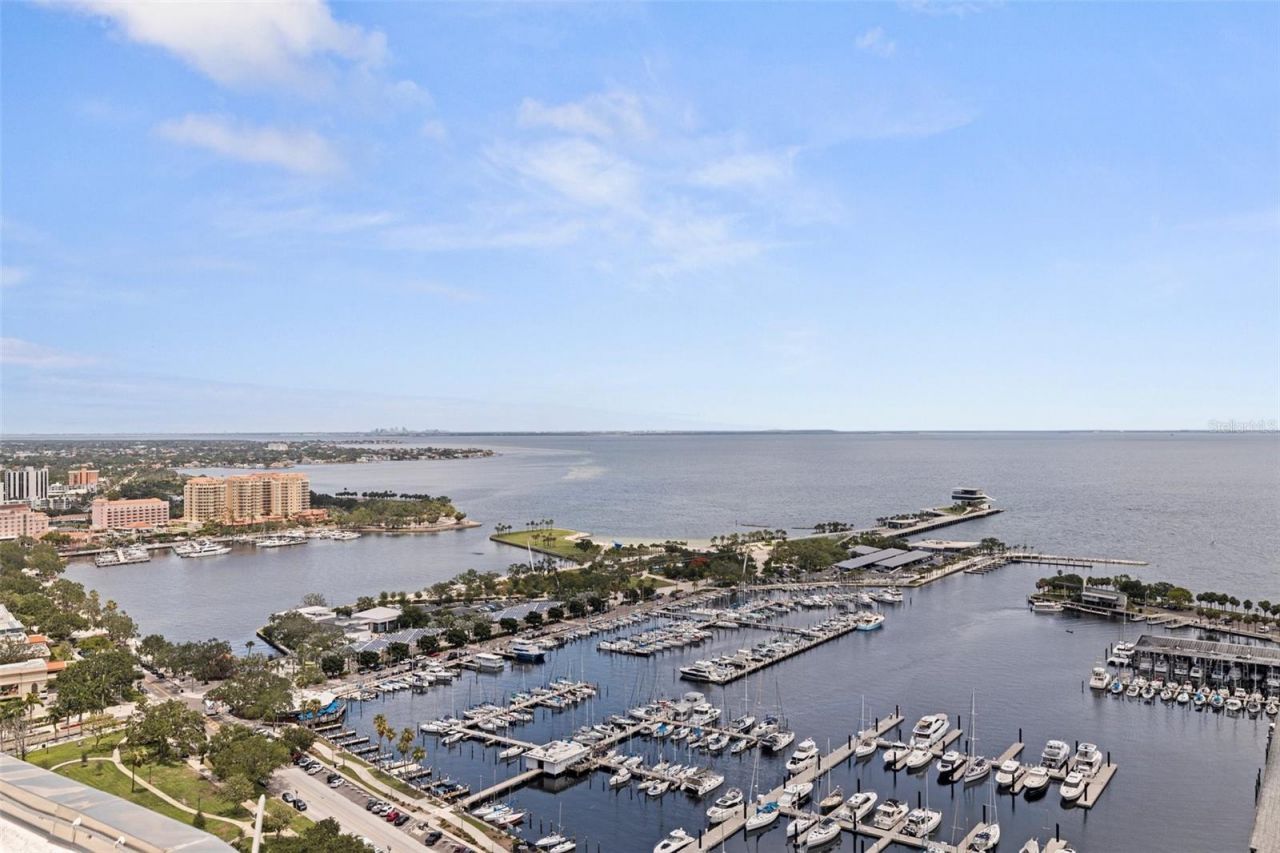 1 Beach Drive Se, Unit 2011, Saint Petersburg, FL 33701 Photo