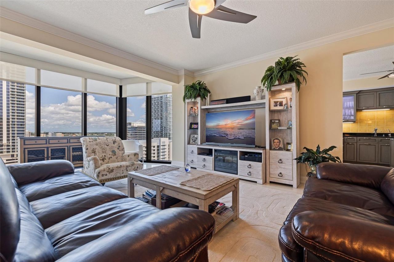 1 Beach Drive Se, Unit 2011, Saint Petersburg, FL 33701 Photo