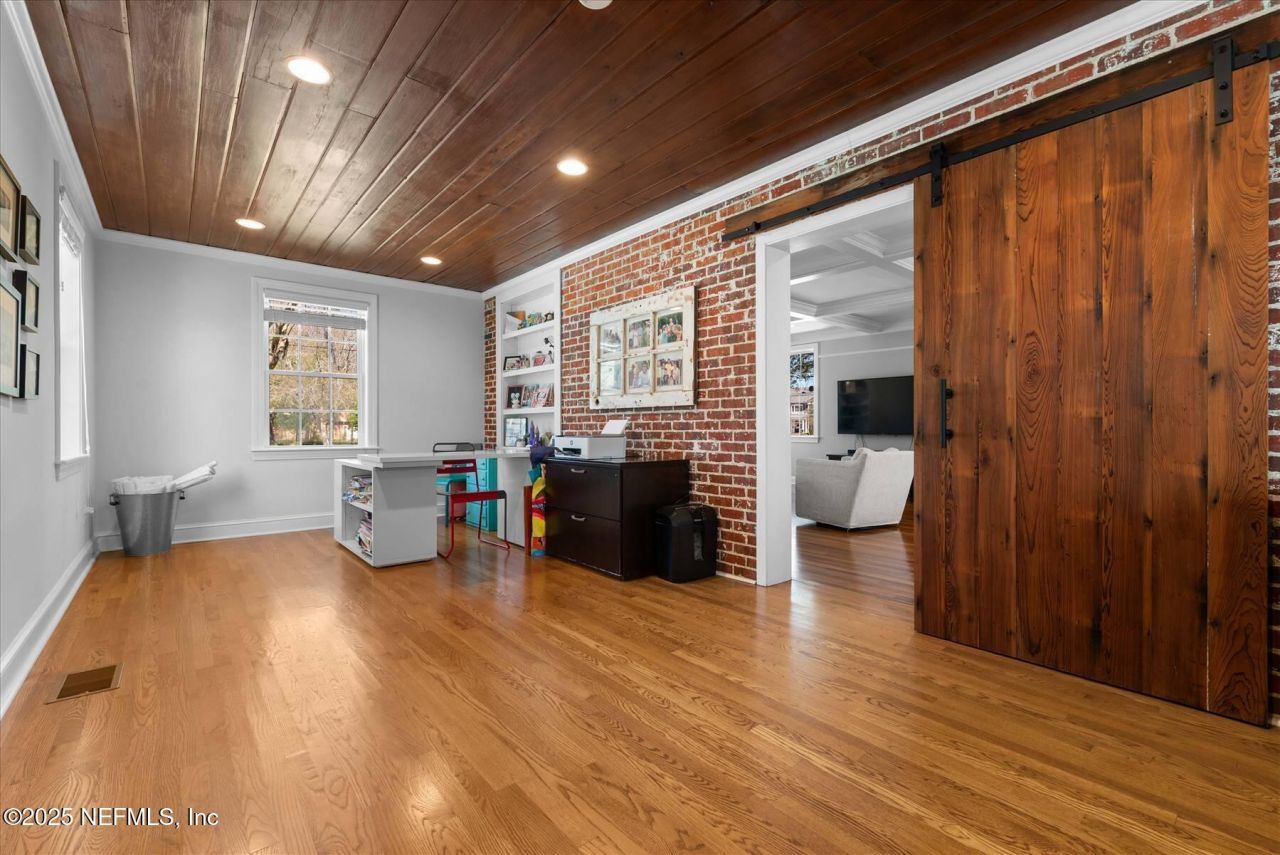 1052 Holly Lane, Jacksonville, FL 32207 Photo