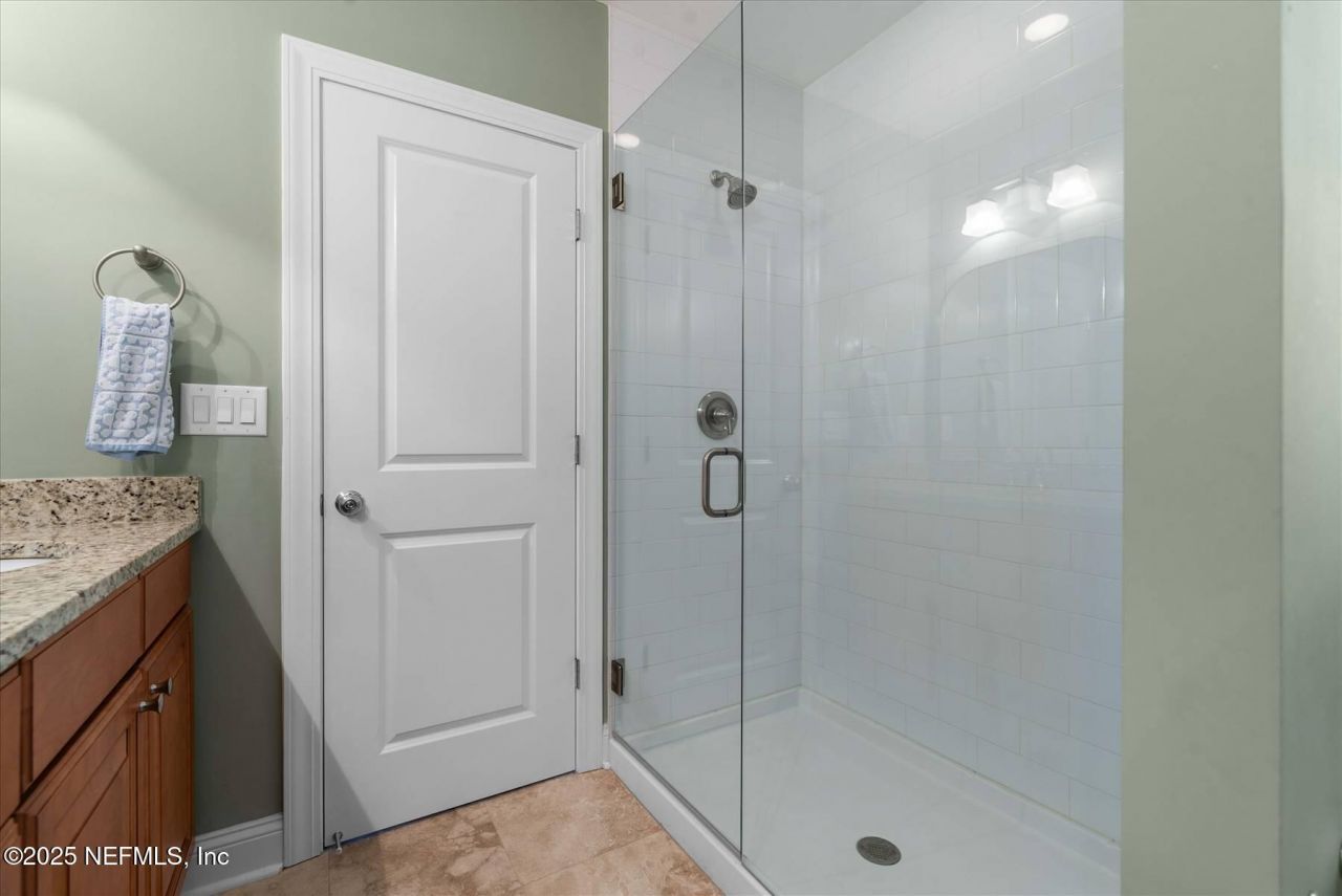 1052 Holly Lane, Jacksonville, FL 32207 Photo