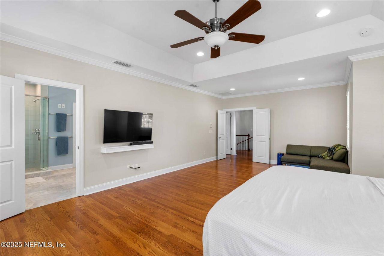 1052 Holly Lane, Jacksonville, FL 32207 Photo