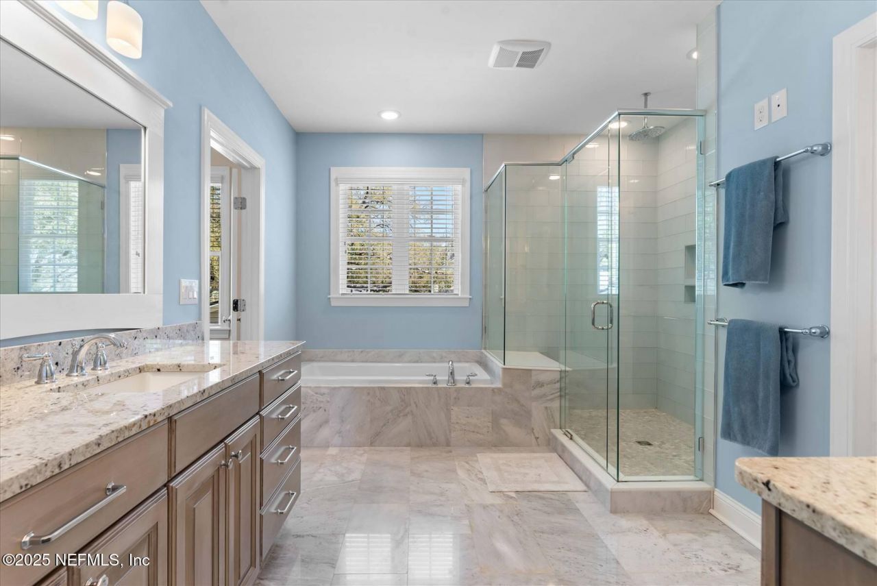 1052 Holly Lane, Jacksonville, FL 32207 Photo