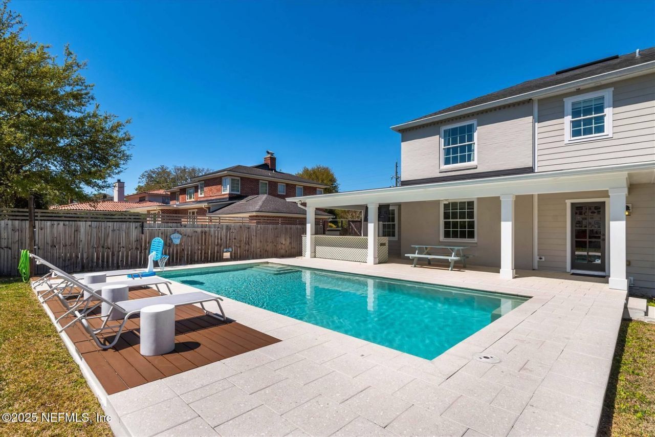 1052 Holly Lane, Jacksonville, FL 32207 Photo