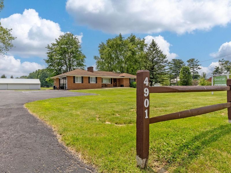 4901 Central College Road, Westerville, OH 43081 Photo 2