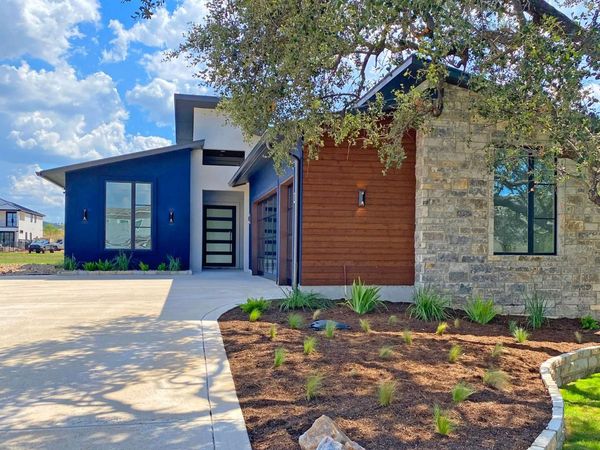 105 Blue Heron DR, Kingsland, TX 78639